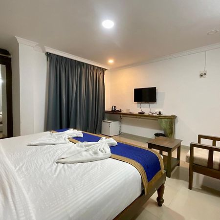 Nagas Hotel Satyavati 莫尔吉姆 外观 照片