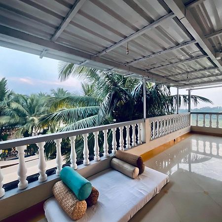 Nagas Hotel Satyavati 莫尔吉姆 外观 照片