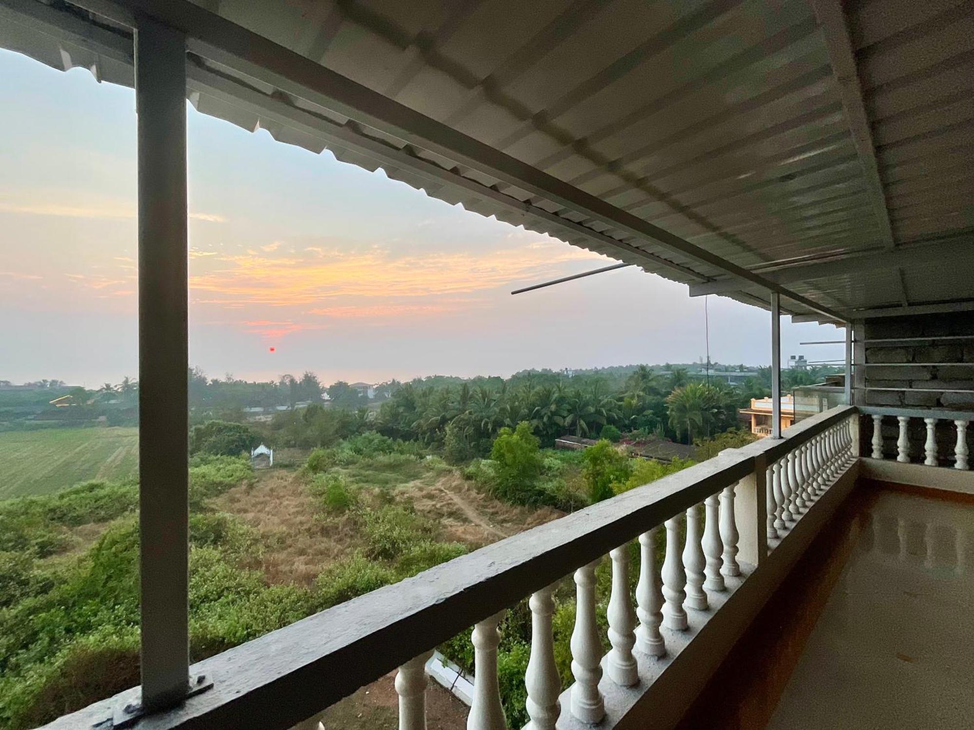 Nagas Hotel Satyavati 莫尔吉姆 外观 照片