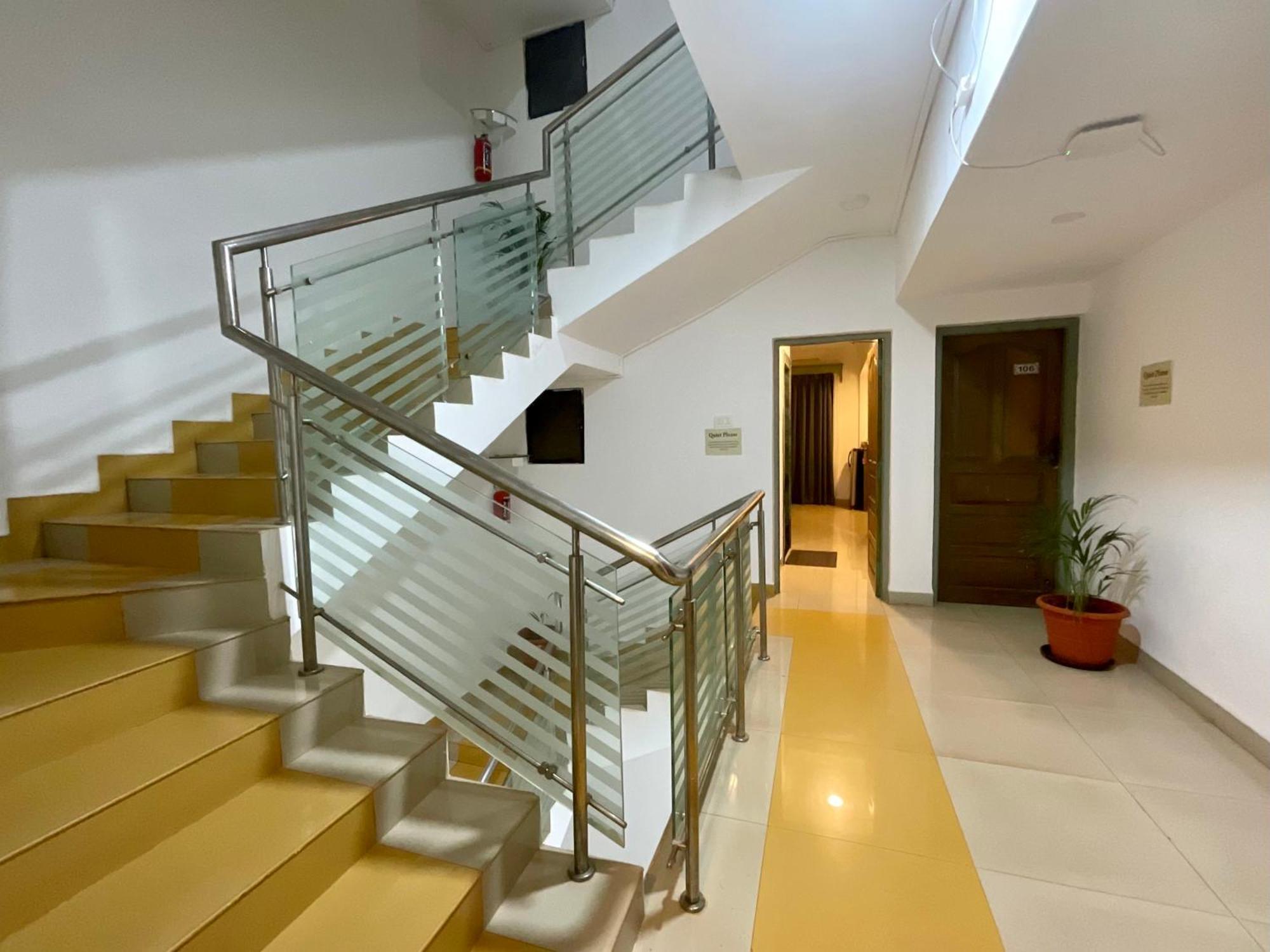 Nagas Hotel Satyavati 莫尔吉姆 外观 照片