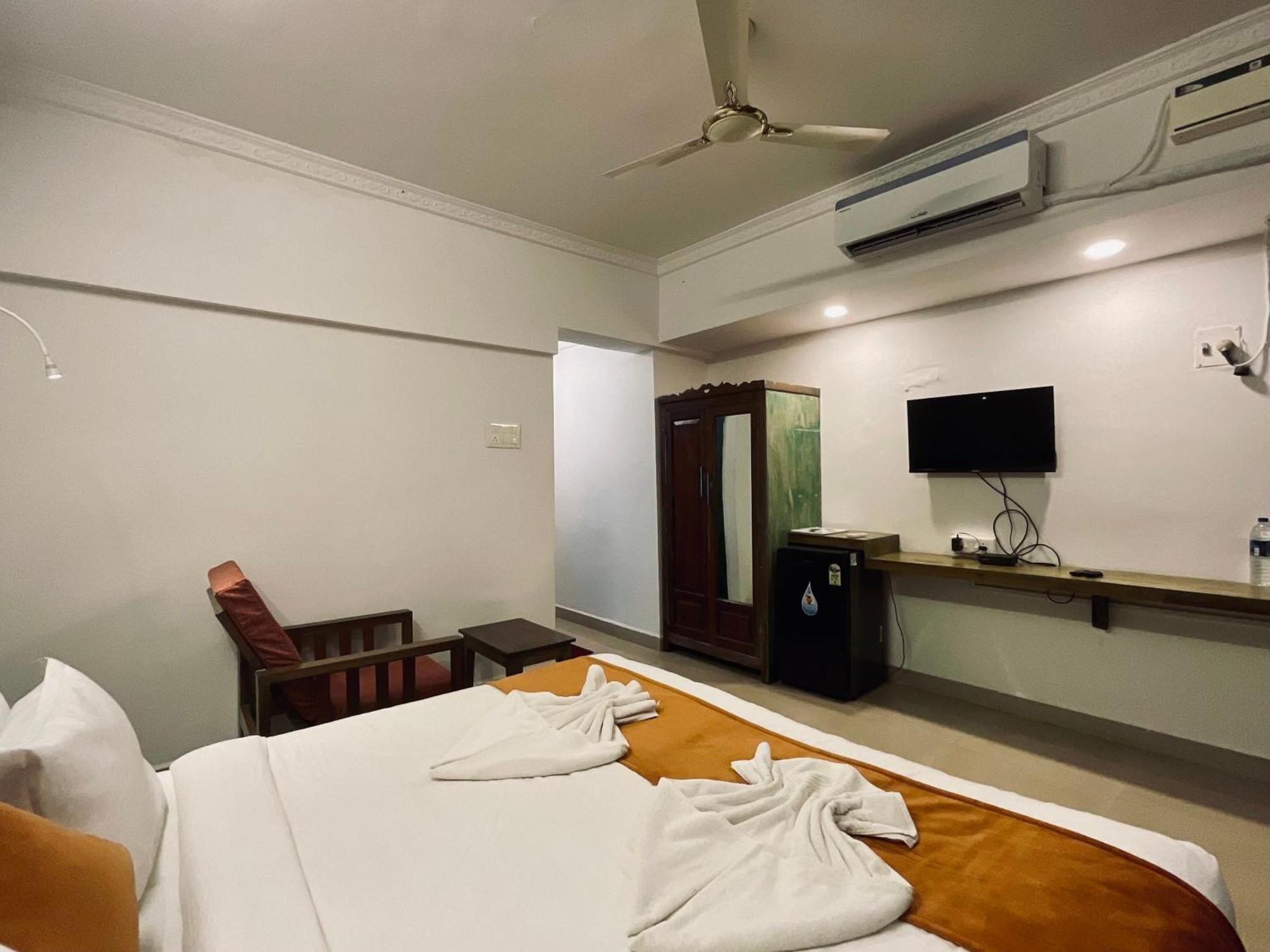 Nagas Hotel Satyavati 莫尔吉姆 外观 照片
