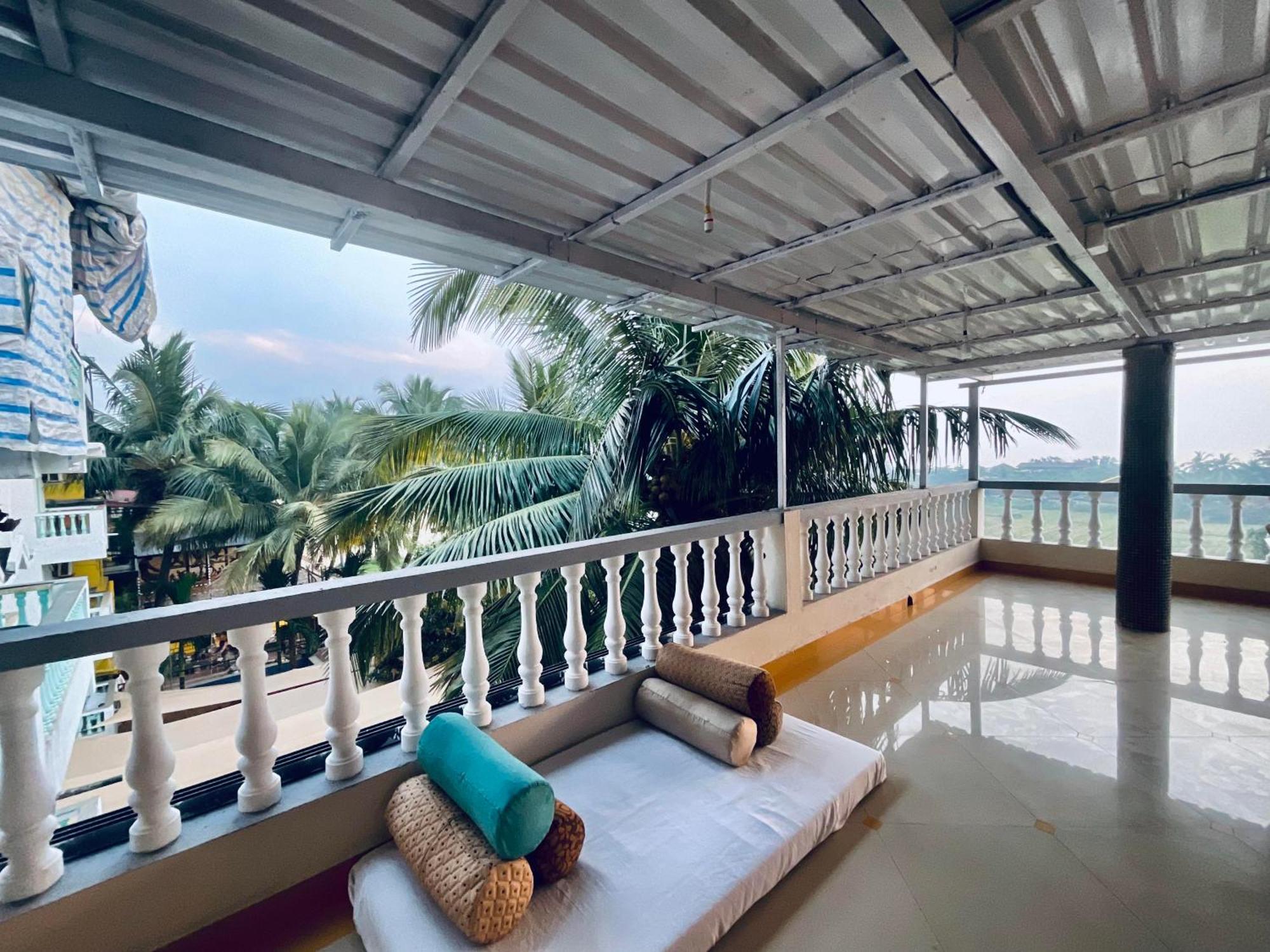 Nagas Hotel Satyavati 莫尔吉姆 外观 照片